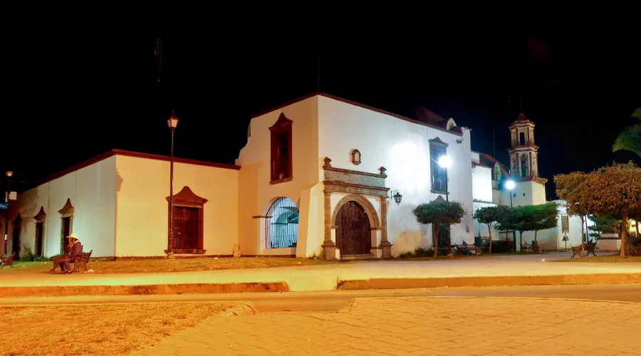 Parroquia De La Santa Cruz De Zacate 